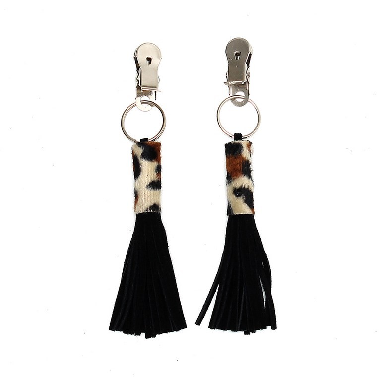 Pinces à tétons avec petits fouets en cuir