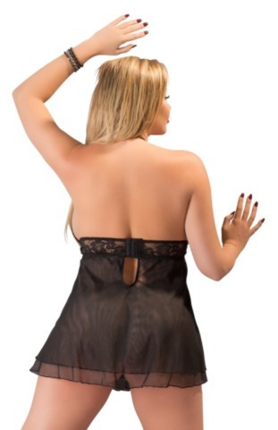Nuisette Cottelli Curves en dentelle avec bonnets ouverts décorés de boucles, jupe évasée en powernet double épaisseur et bretelles réglables, disponible en noir ou rouge.