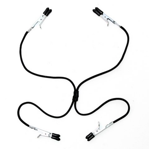 Cordon avec pinces métalliques à tétons et lèvres vaginales ou testicules
