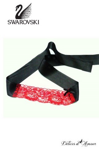 Masque en dentelle avec pierres Swarovski - Poussière de rubis