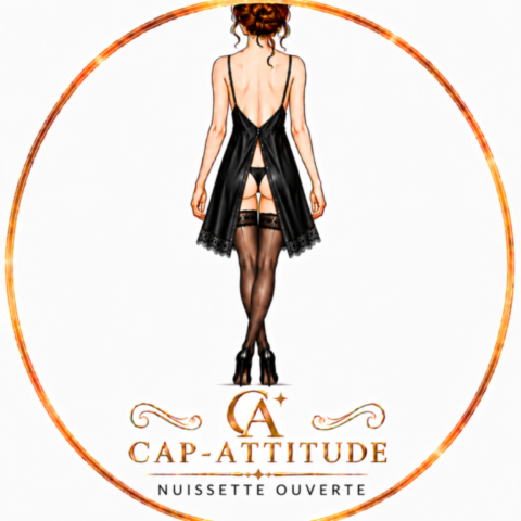 Nuisette ouverte femme à coupe fluide et design élégant.